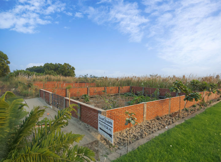Well-connected Residential Complex